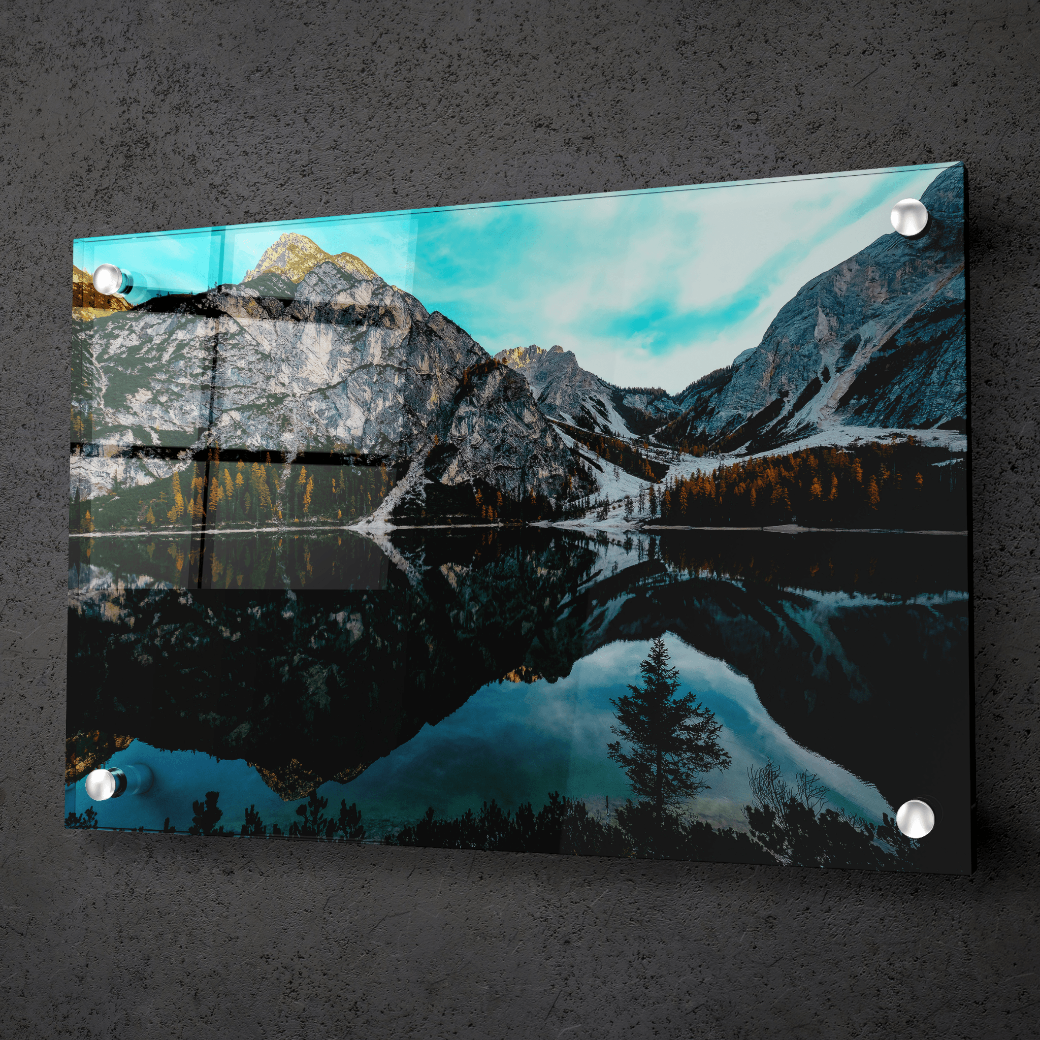 Emerald Serenity: Lake Moraine Acrylic Glass Wall Art - Wallfix